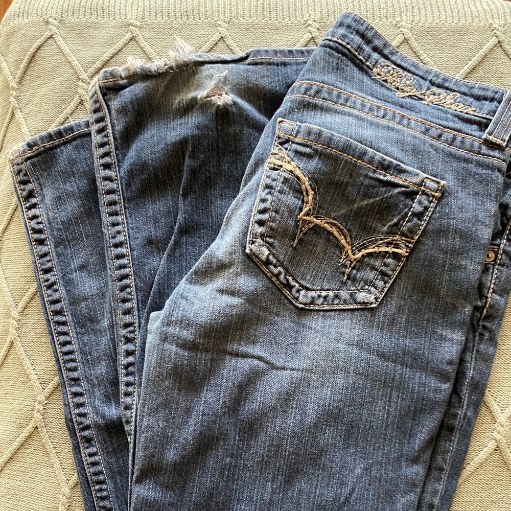Women’s blue jeans